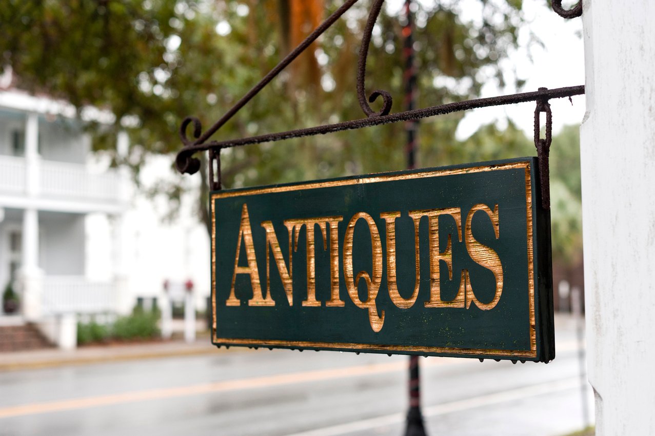 Antiques Sign